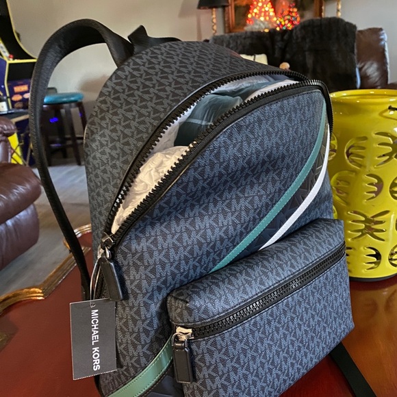 MK Cooper Backpack Authentic - Picture 9 of 9